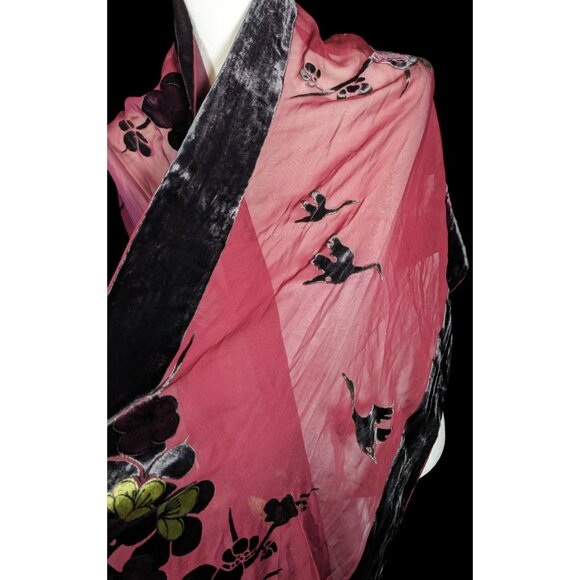JJ Collection Elegant Romantic Red And Black Velvet Burnout Scarf With Florals A - Picture 3 of 5